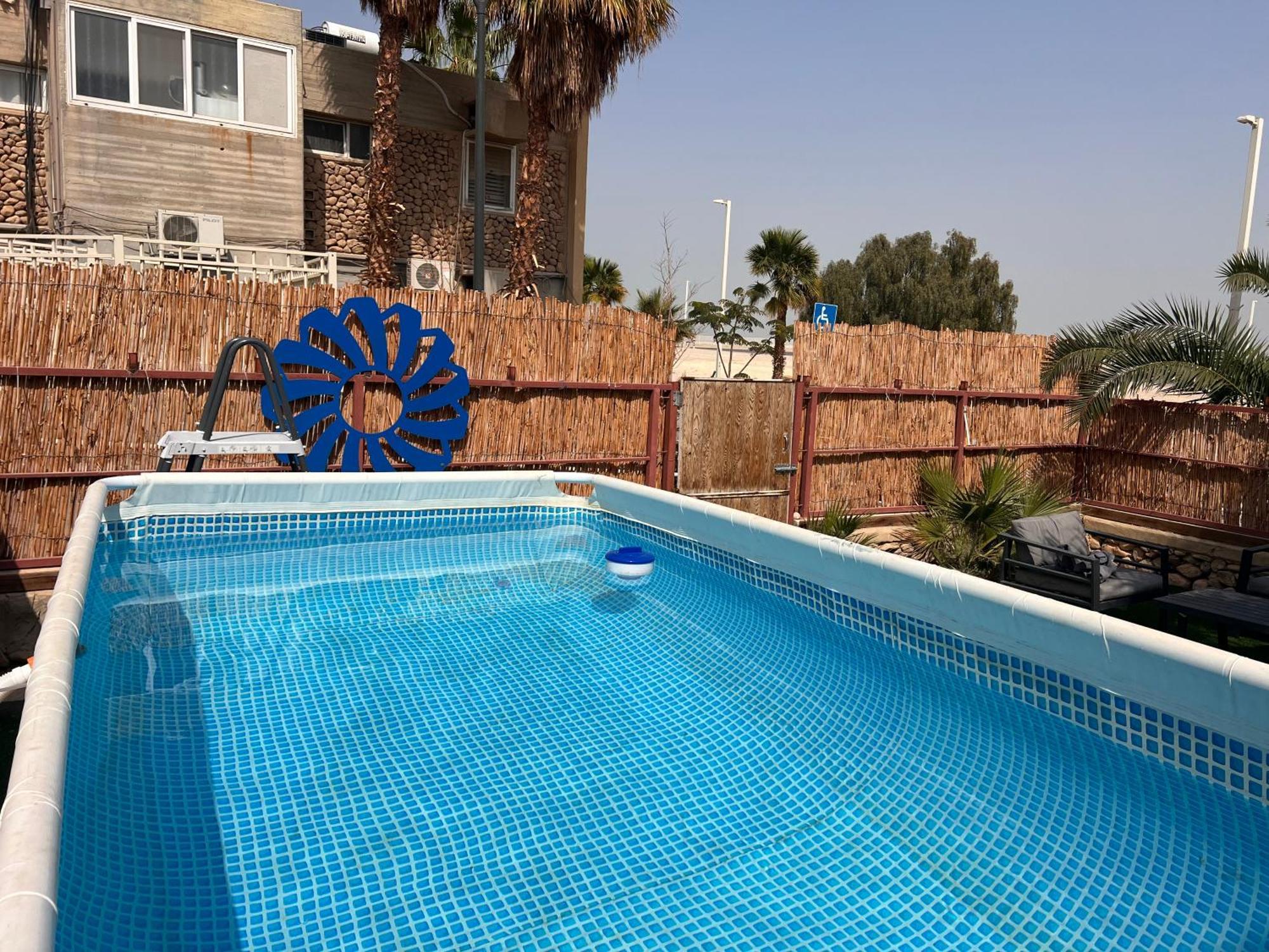 Kingdom Of The Dead Sea Crown Group Collection Apartment Neve Zohar Luaran gambar